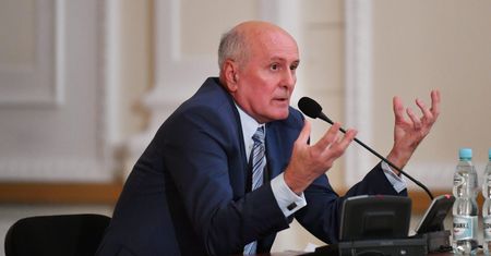 Andrzej Waltz przelał pieniądze za kamienicę. Ale będzie się odwoływał