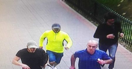 Brutalny atak na policjanta w centrum Warszawy. Trwa obława