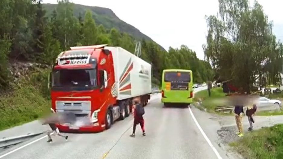 Bohaterem jest kierowca, nie system Volvo.