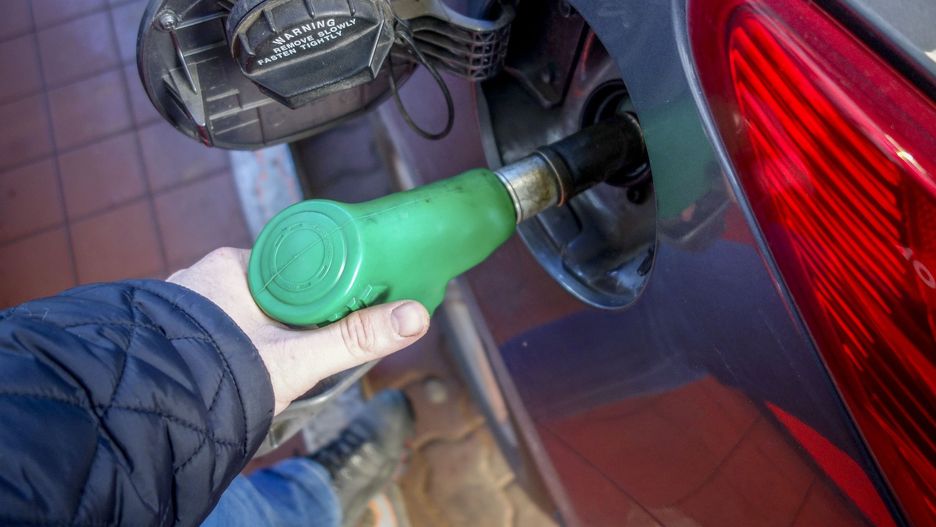 Kierowcy, którzy nie zatankowali do pełna w tym tygodniu, mogą tego pożałować
