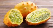 Kiwano to połączenie banana, kiwi i ogórka. Teraz kupisz je w promocji w dyskoncie