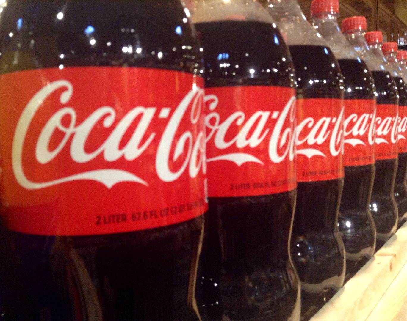 Wystarczy jeden rzut oka, żeby odróżnić Coca-Colę