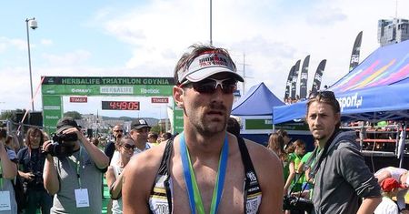 Maciej Dowbor wdał się w bójkę z kierowcą! "Kopnął mój rower za 50 tysięcy!"