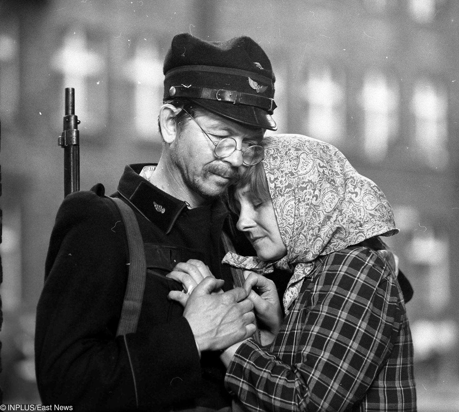 Bernard Krawczyk w filmie "Ptaki, ptakom..." 