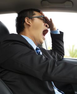 Kierowca zasnął za kierownicą. Popularne wideo zwraca uwagę na poważny problem