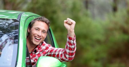 Lifehack na twoje pierwsze auto, czyli tani sposób na własne cztery kółka
