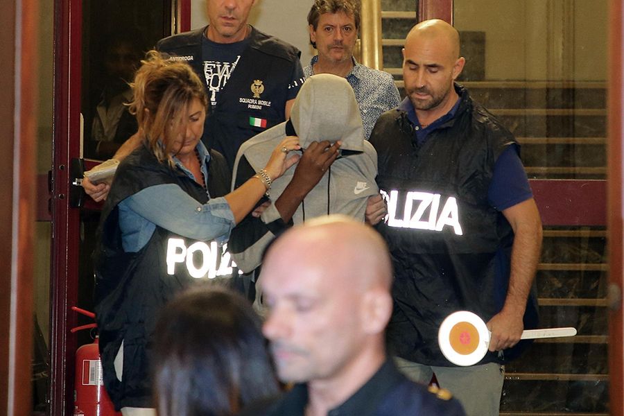 Rodzina sprawców z Rimini miała wrócić do Maroka. Władze oferowały jej 20 tys. euro