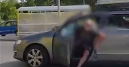 30 stopni i pies zamknięty w aucie. Reakcja właściciela zaskakuje