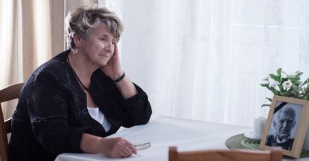 Samotność wiąże się ze śmiercią. I nie chodzi o to, że nikt nie udzieli pomocy