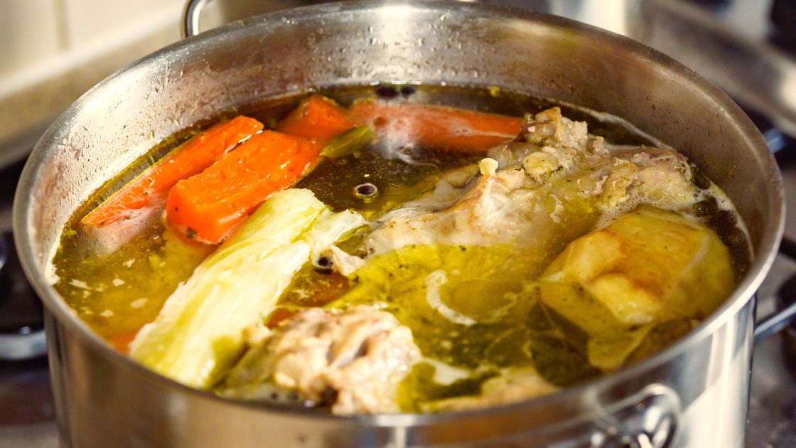 Zimna woda do rosołu