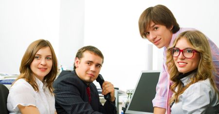Umowa śmieciowa - ile zarabia na niej pracodawca?