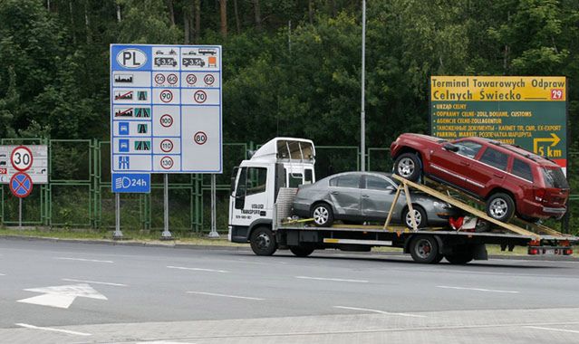Nowe samochody z Europy łatwiej wjadą do Polski