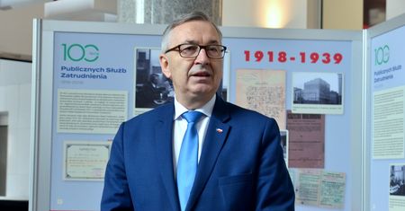 Płaca minimalna w 2020 roku. Wiceminister tłumaczy, skąd rządowa propozycja