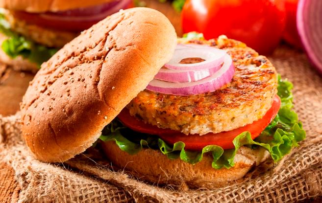 Wegańskie burgery z fasoli
