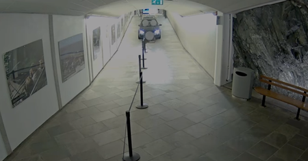 Wjechał w stację kolejki, bo kosmita kazał mu to zrobić. Polak usłyszał wyrok