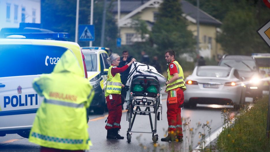 Policja na miejscu strzelaniny w meczecie pod Oslo