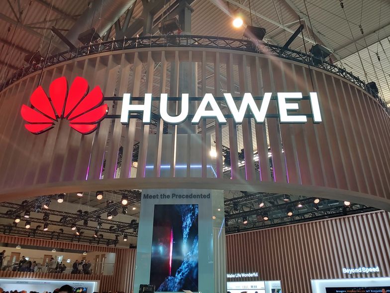 Google zawiesza współpracę z Huawei