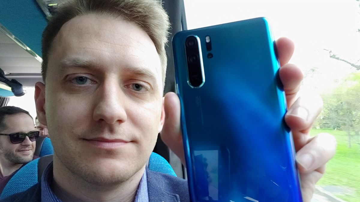 Dawno żaden smartfon nie zrobił tyle szumu co Huawei P30