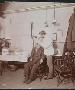 Gruźlicę leczyli lewatywą, sieroty dostawały opium. Blackwell było piekłem na ziemi