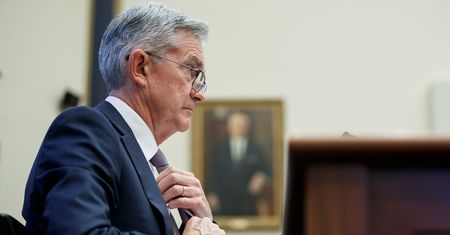 Dolar słabnie. Szef banku centralnego USA zeznawał przed komisją