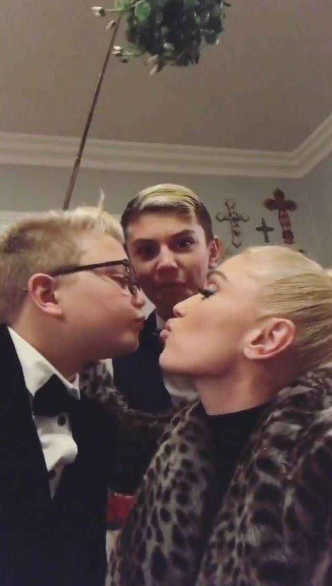 Gwen Stefani  - Święta gwiazd 2017