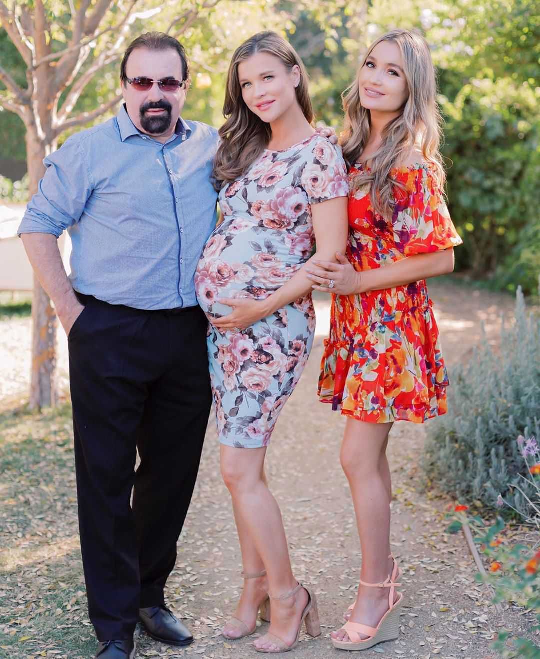 Joanna Krupa z gośćmi podczas baby shower