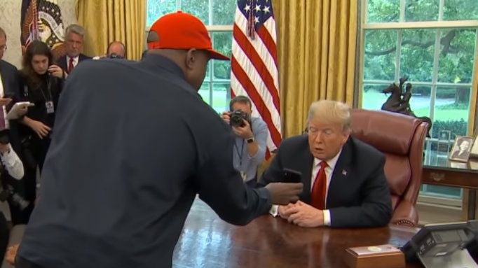 Kanye West pokazał prezydentowi projekt "iPlane"