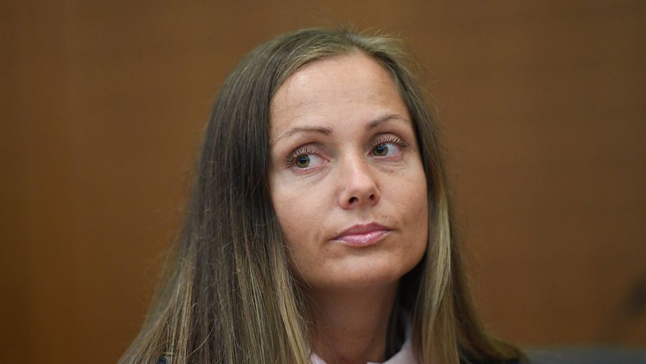 Ewa Schwesta, raperka polskiego pochodzenia, przebywa obecnie w niemieckim zakładzie karnym. Kobieta urodzi swoje pierwsze dziecko w więzieniu.