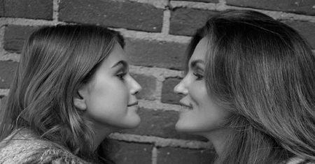 Cindy Crawford i Kaia Gerber na łamach "Chrome Hearts Magazine"