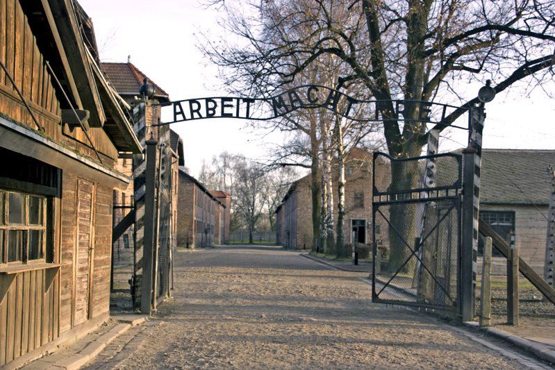 Muzeum Auschwitz - wyjątkowe miejsce na światową skalę