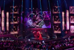 TVP ocenzurowała występ transseksualnej wokalistki i całujących się gejów