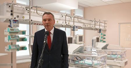 Dyrektor szpitala MSWiA, w którym leczono Kornela Morawieckiego, stracił pracę