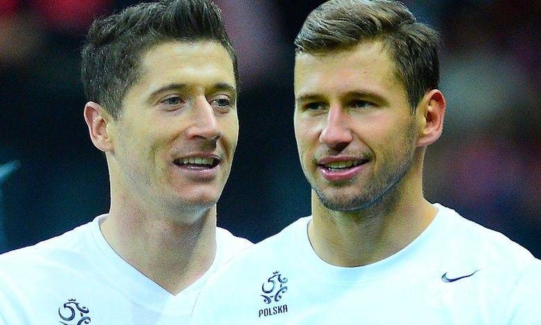 Robert Lewandowski jak Grzegorz Krychowiak! W takiej stylizacji jeszcze go nie widzieliśmy. Opinie podzielone: "Wieś tańczy i śpiewa"