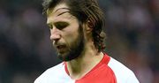 Grzegorz Krychowiak pozuje jak model na zgrupowaniu. Stylizacja z najwyższej półki nie uchroniła go przed ostrą krytyką