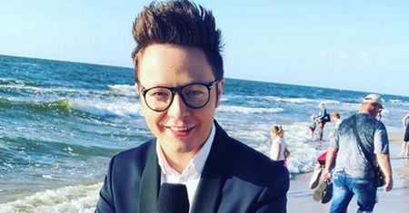 Mateusz Szymkowiak pochwalił się awansem. Będzie prowadził "Pytanie na śniadanie"