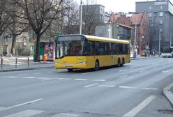 Policjanci pomogli zagubionej 7-latce. Jechała boso autobusem z Katowic do Tychów