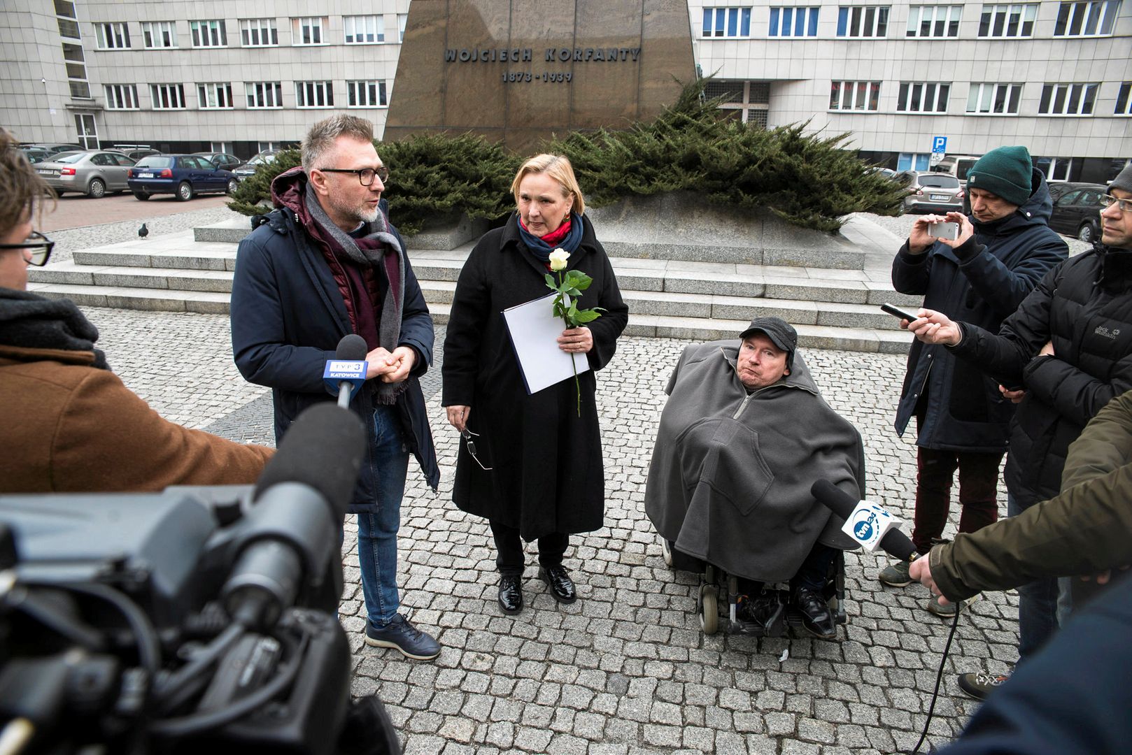 Zdjęcia polityków PO na szubienicach. Jest skarga na "przewlekłość śledztwa"