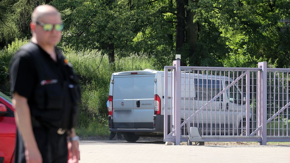 Roman S. był w grupie ZOMO, która pacyfikowała kopalnie "Wujek" w stanie wojennym