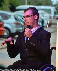 Jakub Hartwich radnym Rady Miasta Torunia. Arkadiusz Myrcha gratuluje