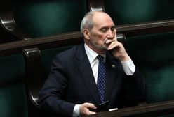 Jest reakcja Macierewicza na spór z Izraelem. Zaskoczenie