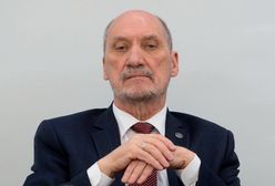 Macierewicz żali się na Jacka Kurskiego. "Wierzę, że TVP wkrótce opublikuje raport ws. katastrofy smoleńskiej"