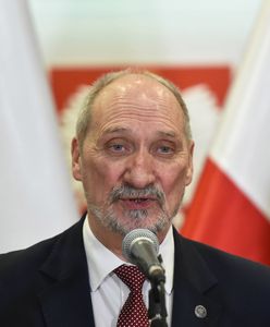 Antoni Macierewicz poza MON. Wraca jednak do sprawy gen. Jarosława Kraszewskiego