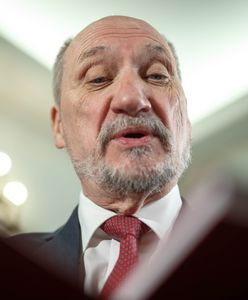 Gen. Jarosław Stróżyk: w Macierewiczu jest coś magicznego