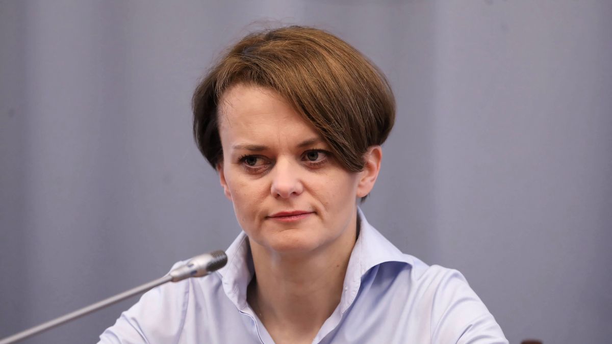 Minister rozwoju Jadwiga Emilewicz zapowiada pakiet dla firm, który ma pomóc przezwyciężyć problemy związane z koronawirusem