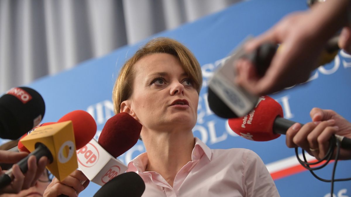 "To sukces wypracowany przez polskich przedsiębiorców" – powiedziała Jadwiga Emilewicz o wzroście gospodarczym Polski