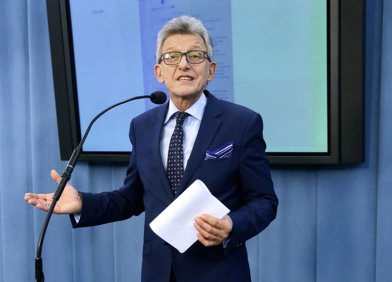 Partyjny kolega broni Pawłowicz. "Gasiuk-Pihowicz umiejętnie prowokuje"