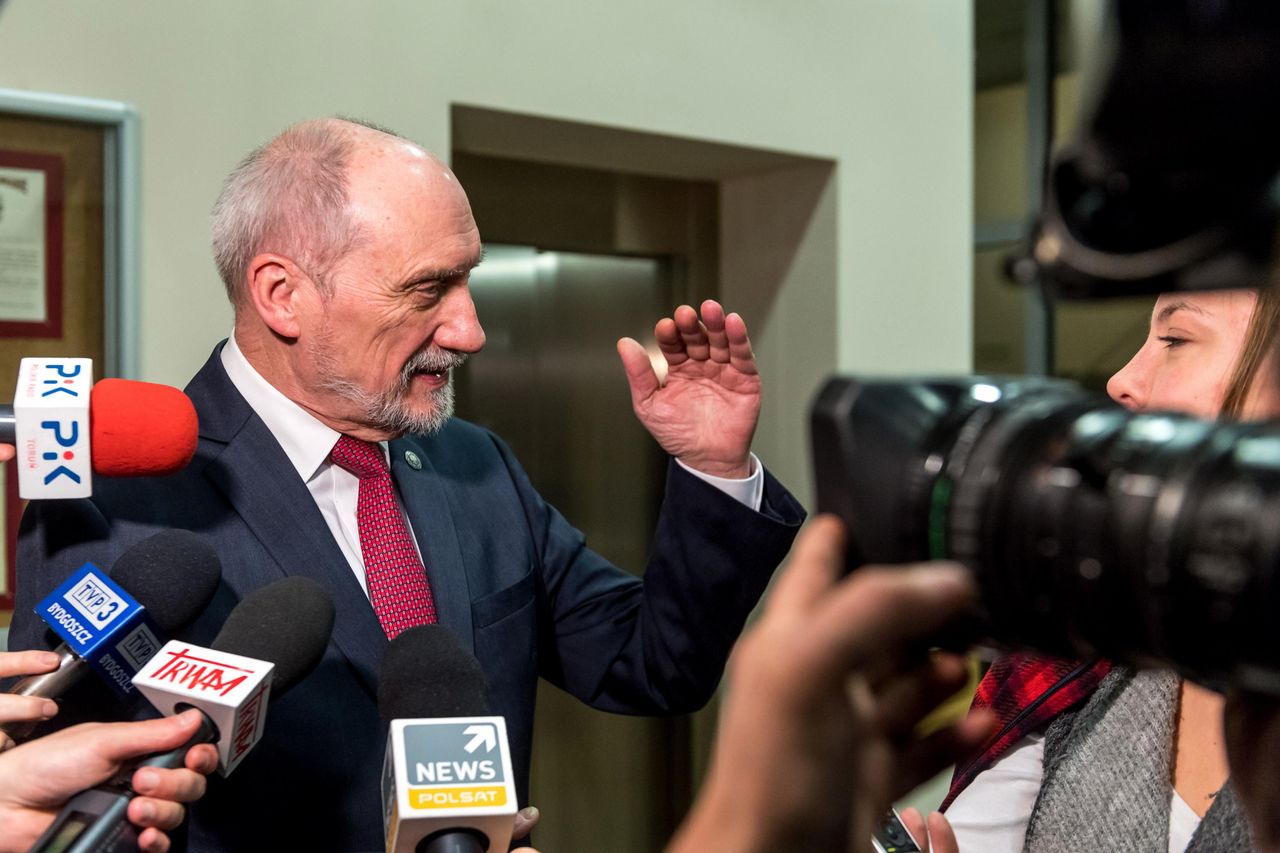 "Nie spocznę". Macierewicz uderza w Tuska