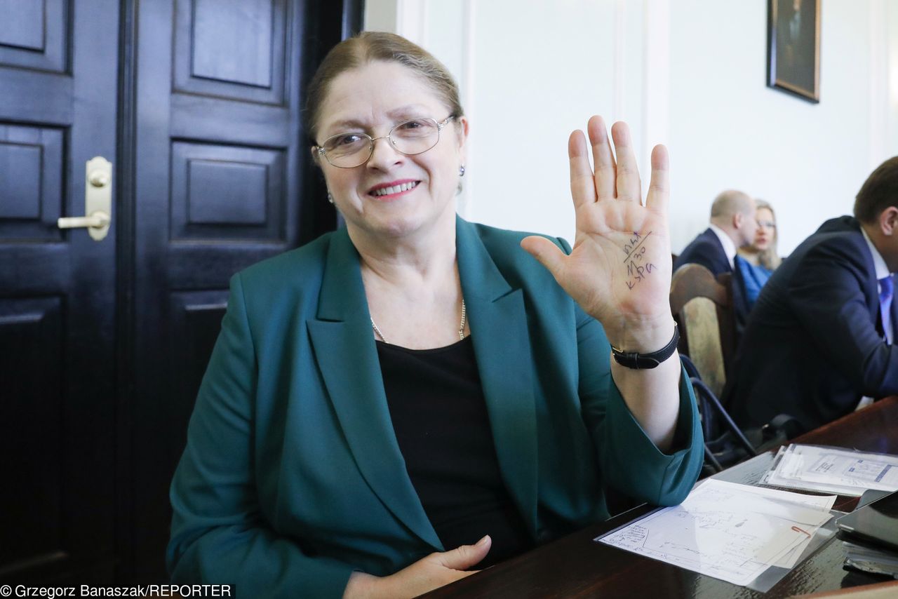 Krystyna Pawłowicz powinna odejść? Polacy zabrali głos