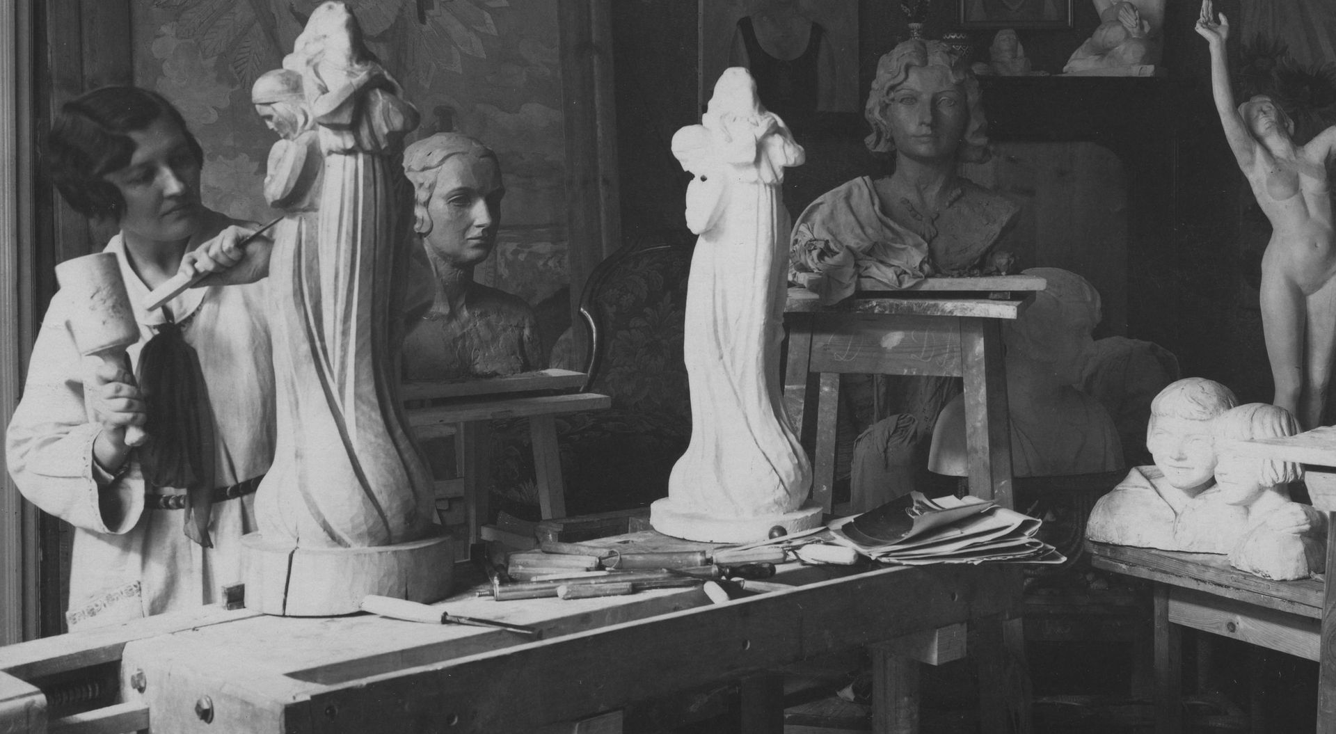 Baltarowicz-Dzielińska w swojej pracowni, 1931 r.