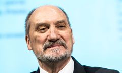 Podkomisja Smoleńska leci do USA. "Brat Antoni"